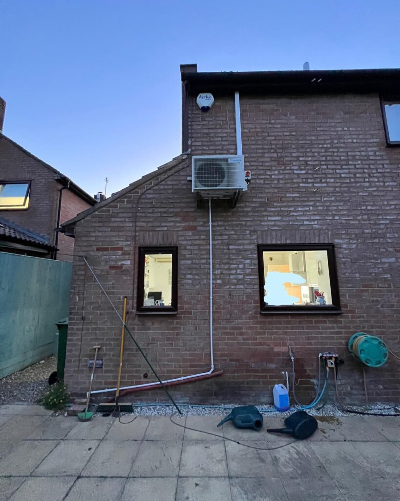 New Daikin Install 5kw and 2.5kw